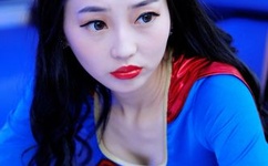 公交车掀开奶罩边躁狠狠躁漫画